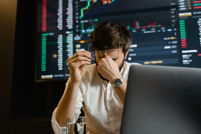 Charting Brilliance, Losing Money: Closing the Gap Between Crypto Analysis and Actual Results